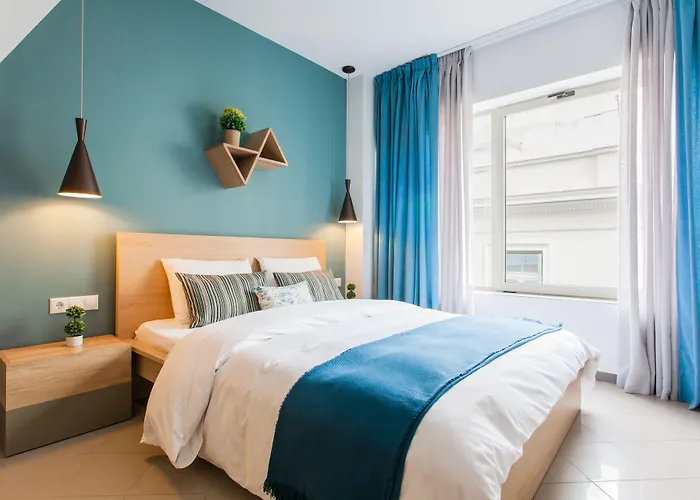 Dynasta Central Suites